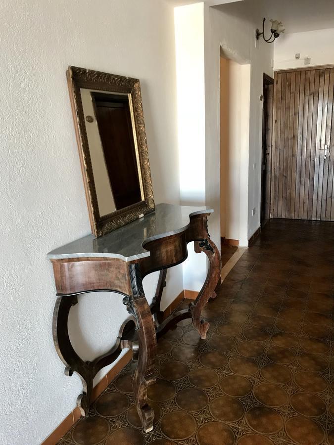 Hotel Su Meriagu Капитана Екстериор снимка