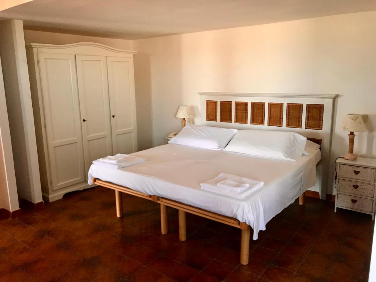 Hotel Su Meriagu Капитана Екстериор снимка