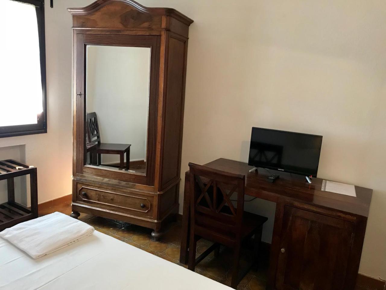 Hotel Su Meriagu Капитана Екстериор снимка